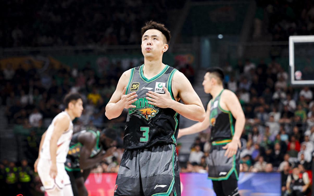 pulse-kaiyun.com-复出就见效!赵继伟砍下24+7,3名队友被激活,莫兰德不再消极