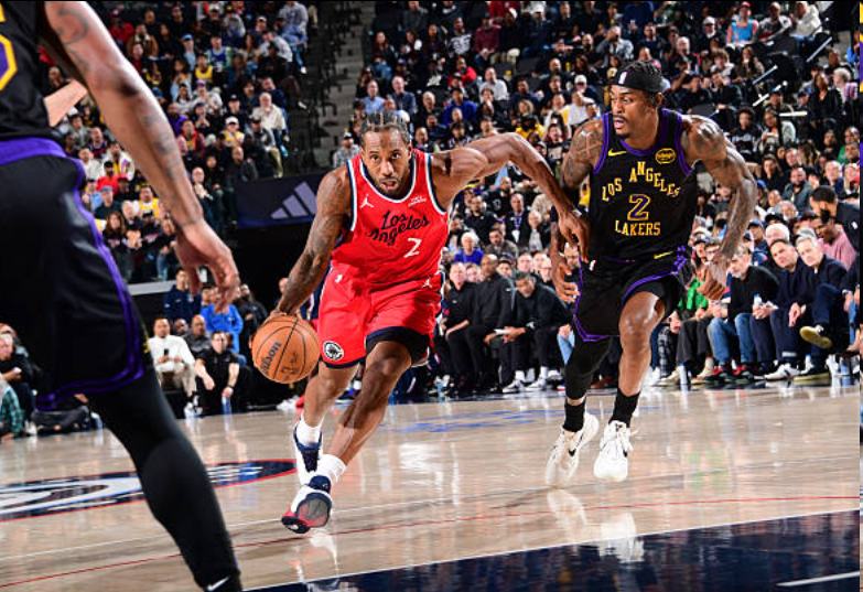 开云体育-西部乱斗！湖人输快船降至西部第六 4队输一场将直接掉入附加赛